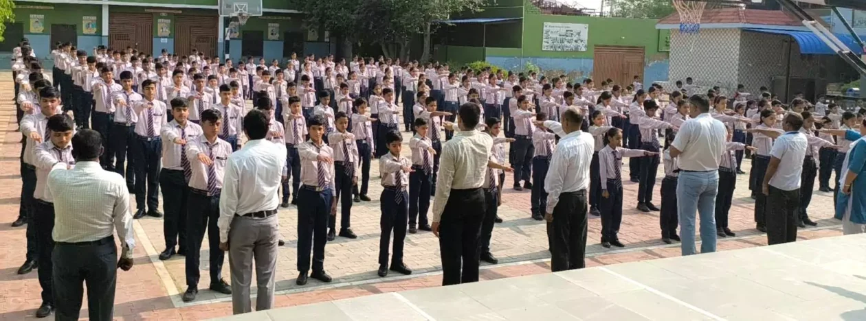 रेवाड़ी के 27 हजार छात्रों ने पॉलिथीन त्यागने की ली शपथ, जानें कैसे!