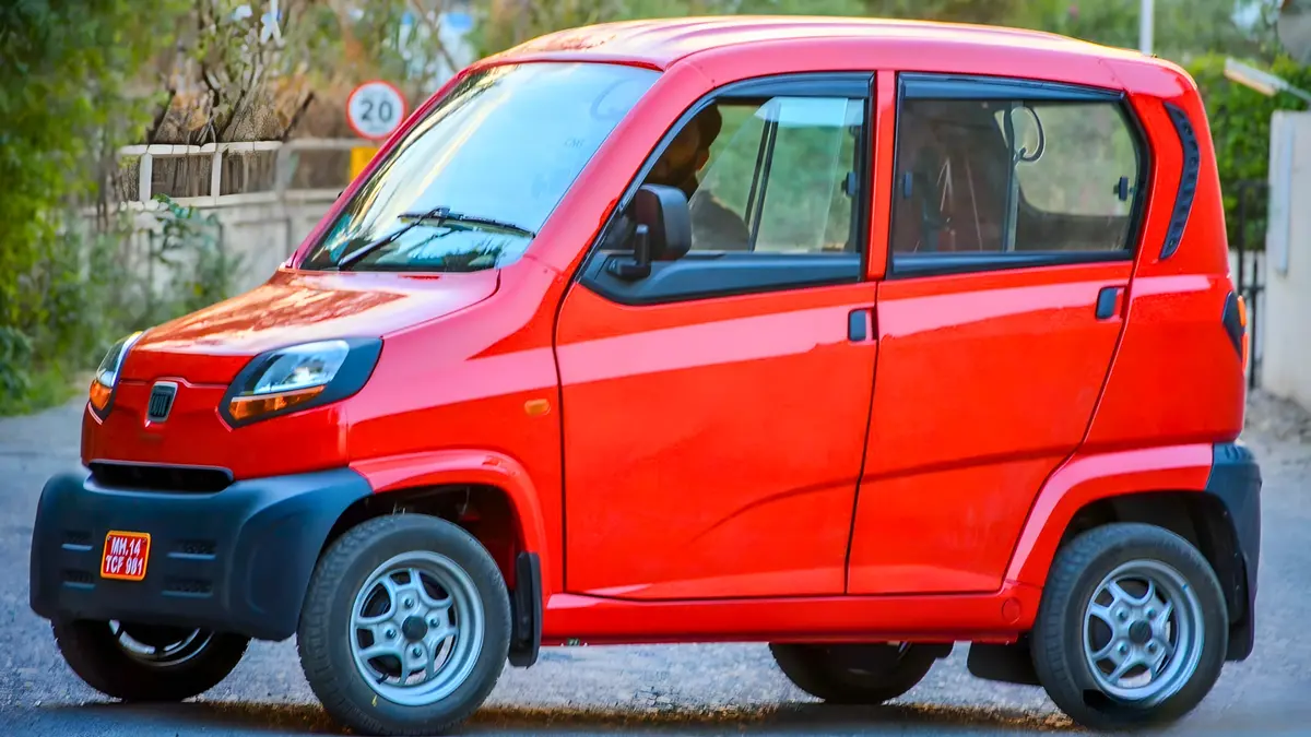 बजाज Qute Car: केवल ₹3 लाख में पाएँ नए फीचर्स से भरपूर स्मार्ट विकल्प!