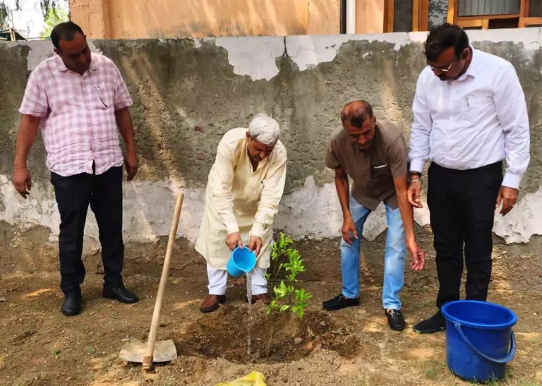 महासचिव महेश जोशी का रेडक्रॉस सोसायटी निरीक्षण: नई योजनाओं का आगाज!