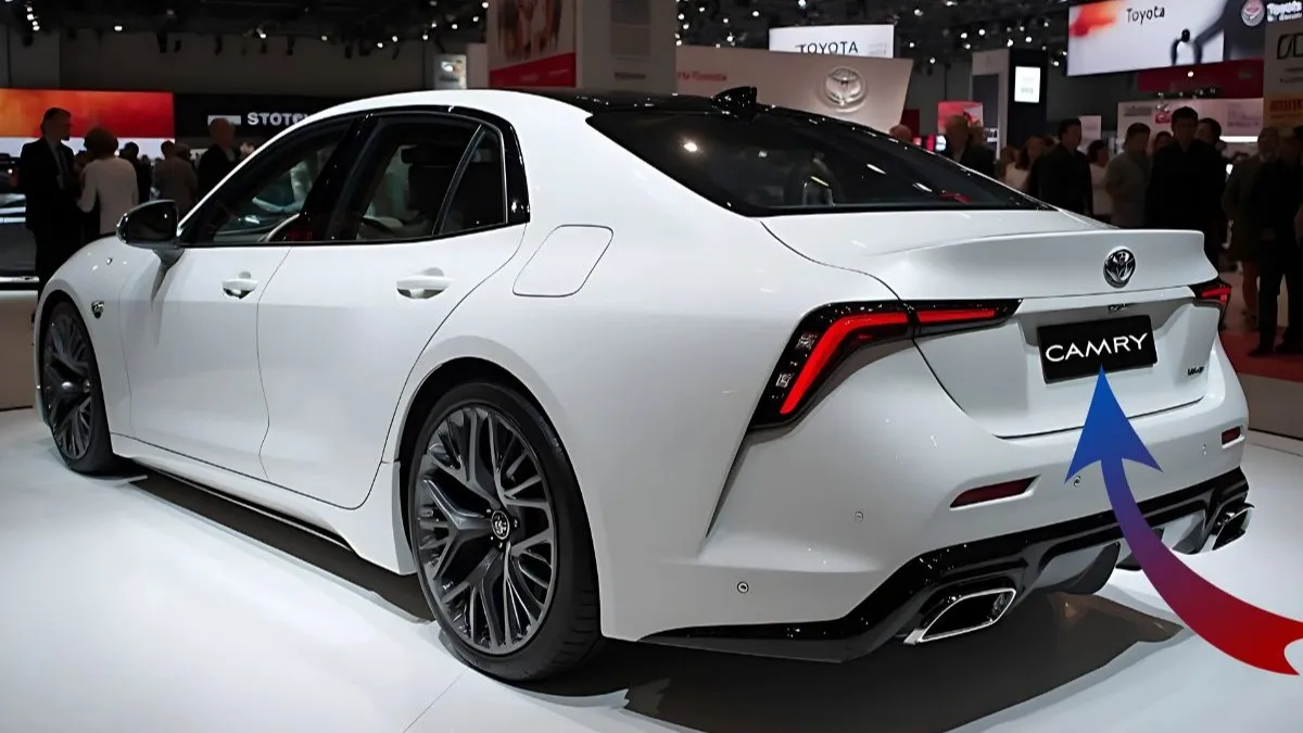 2025 का Toyota Camry: Luxury, Power और Safety का संपूर्ण अनुभव!