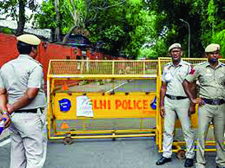दिल्ली पुलिस की कार्यप्रणाली पर फिर से सवाल: करोड़ों की हेरोइन गायब!