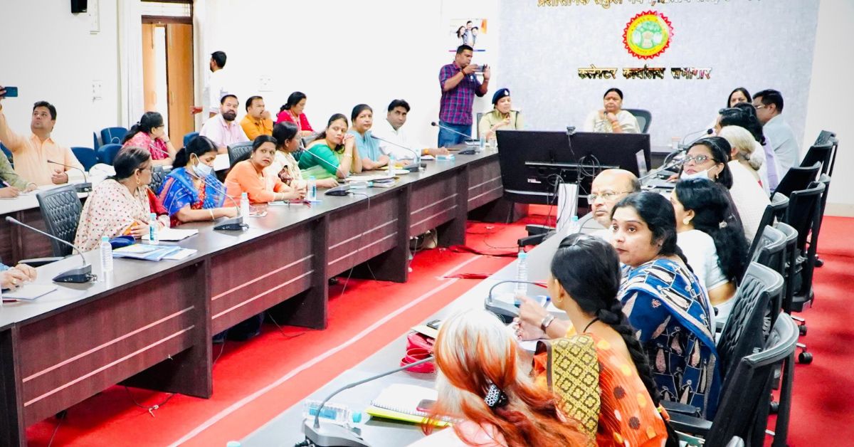 महिला आयोग की समीक्षा बैठक: राजा रघुवंशी हत्याकांड पर जताई चिंता