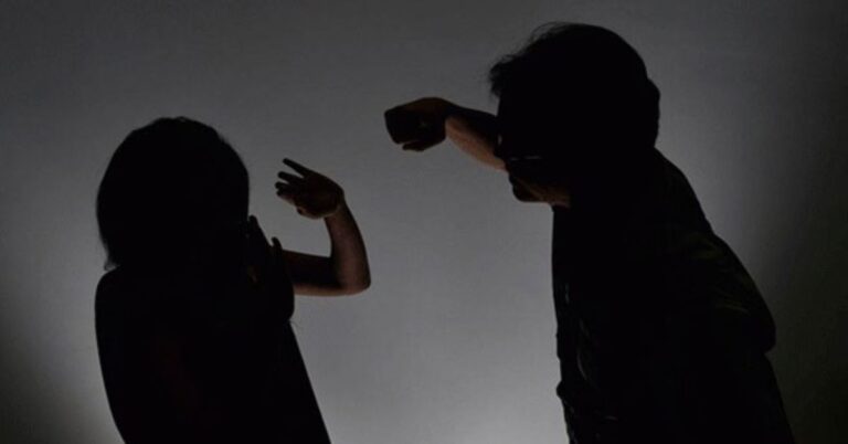 पत्नी की रिपोर्ट: शराबी पति ने मारा, अस्पताल में भर्ती हुआ व्यक्ति