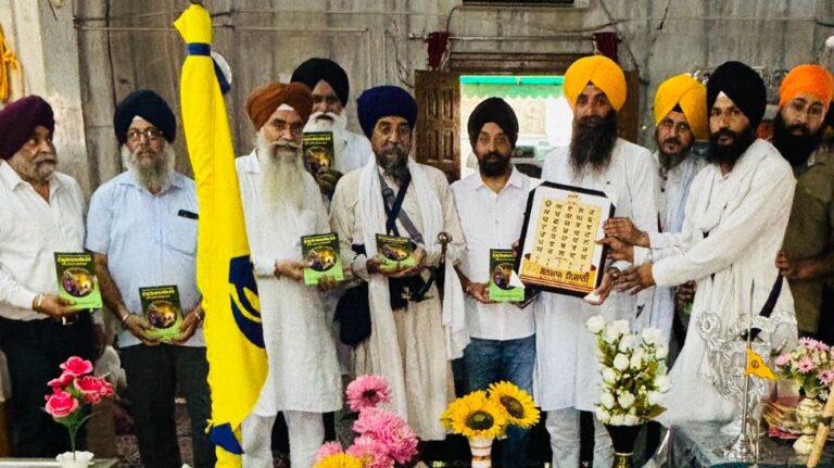 गुरुद्वारा शीशगंज साहिब पर 350 सहज पाठ की सेवा का भव्य शुभारंभ