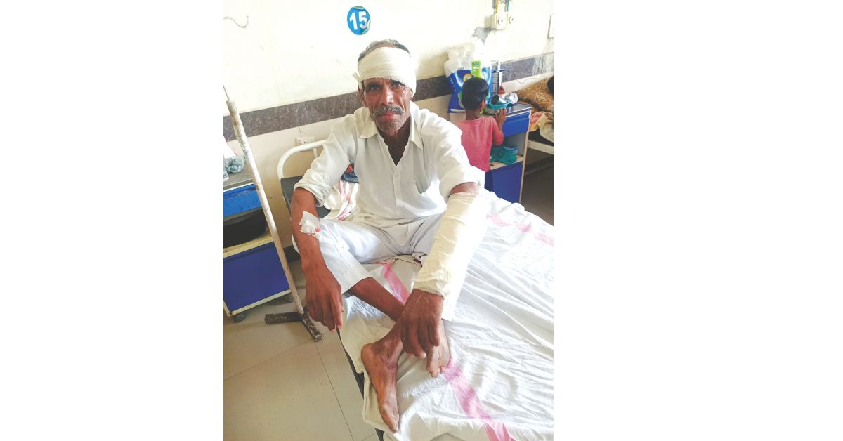 घर के बाहर पौधे लगाने पर लाठियों से हमला, 60 वर्षीय घायल